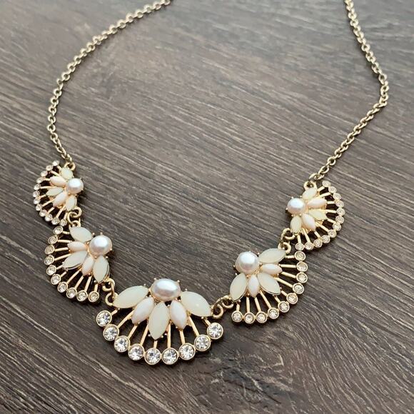 None Jewelry - Delicate necklace with faux pearls acrylic beads and rhinestones gold tone metal